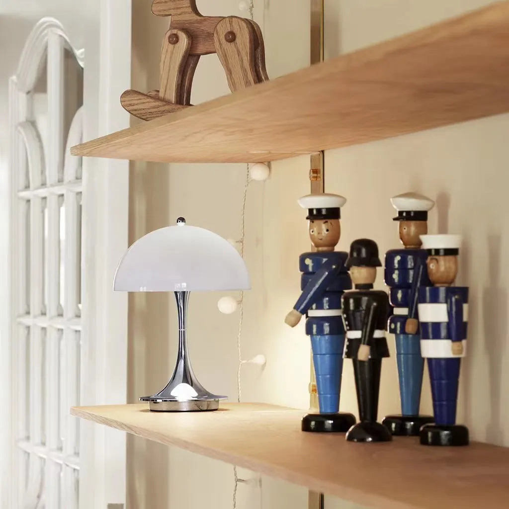 Junips | Frendorf - Designer LED lamp for bedroom and living room