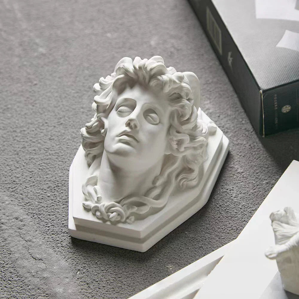 Junips | Nordic INS Style Character Plaster Statue DIY Painted Sketch Photography Props Table Decorations Home Art Plaster Decoration