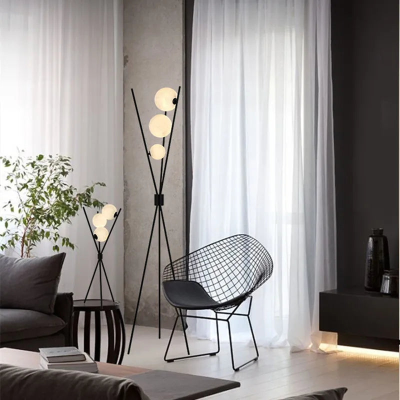 Junips | LunaGlow 3D Moon Floor Lamp modern design with tripod LED!