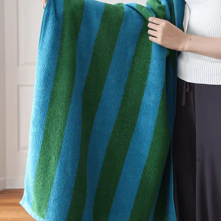 Junips | Retro Stripes Towel (Chunky)