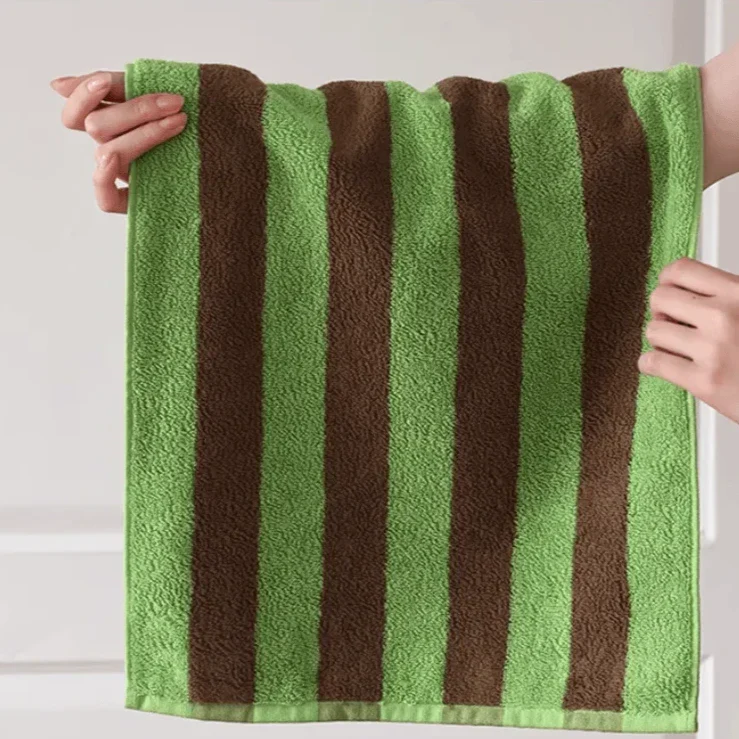 Junips | Retro Stripes Towel (Chunky)