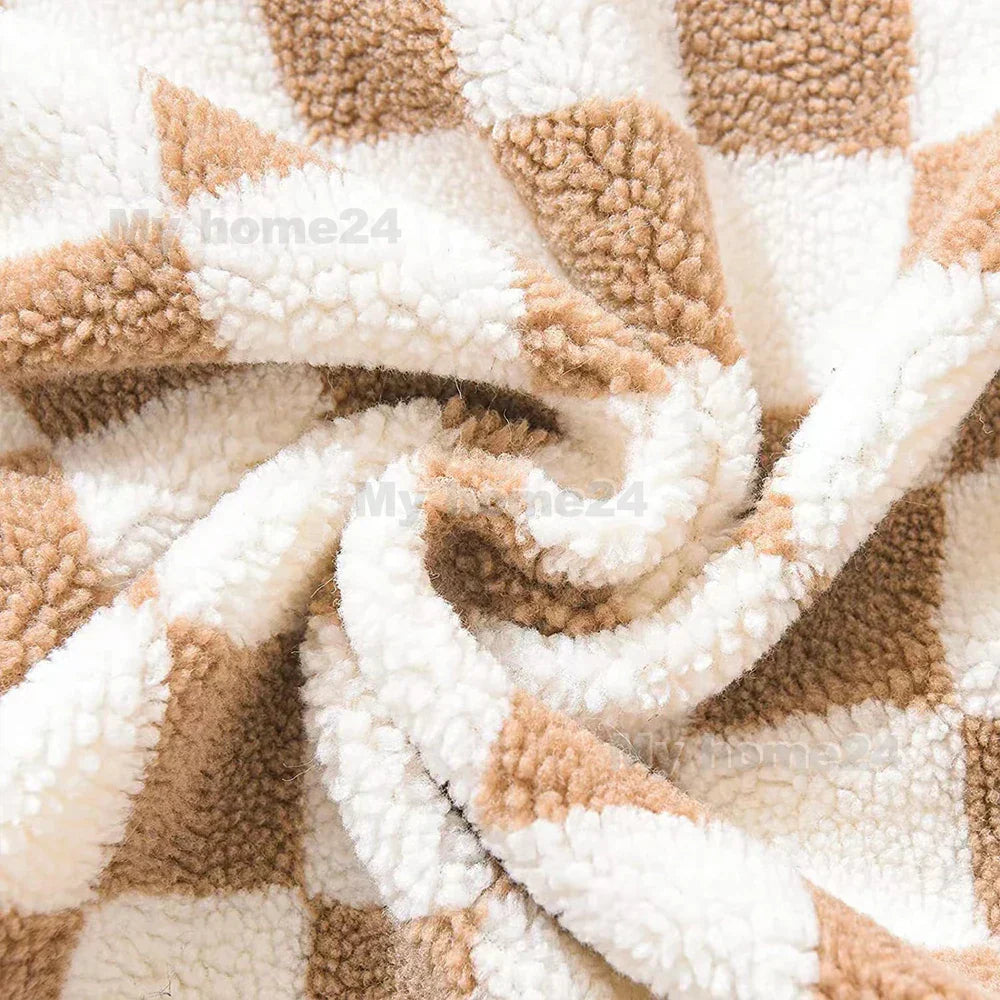 Junips | Checkerboard Faux Fur Pillowcase