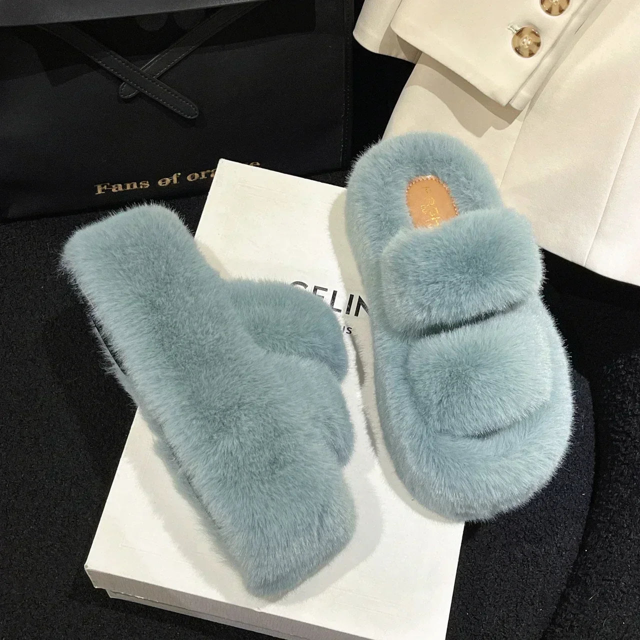 Junips | FuzzyElegance - Soft Slippers for Women