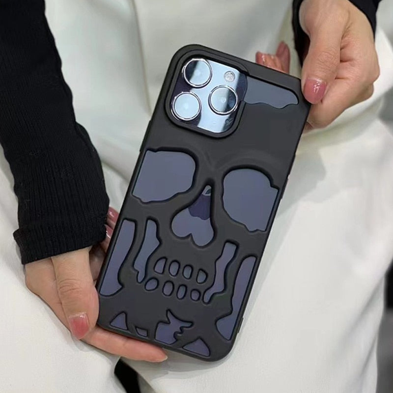 Junips | Gothic Midnight Skull Phone Case
