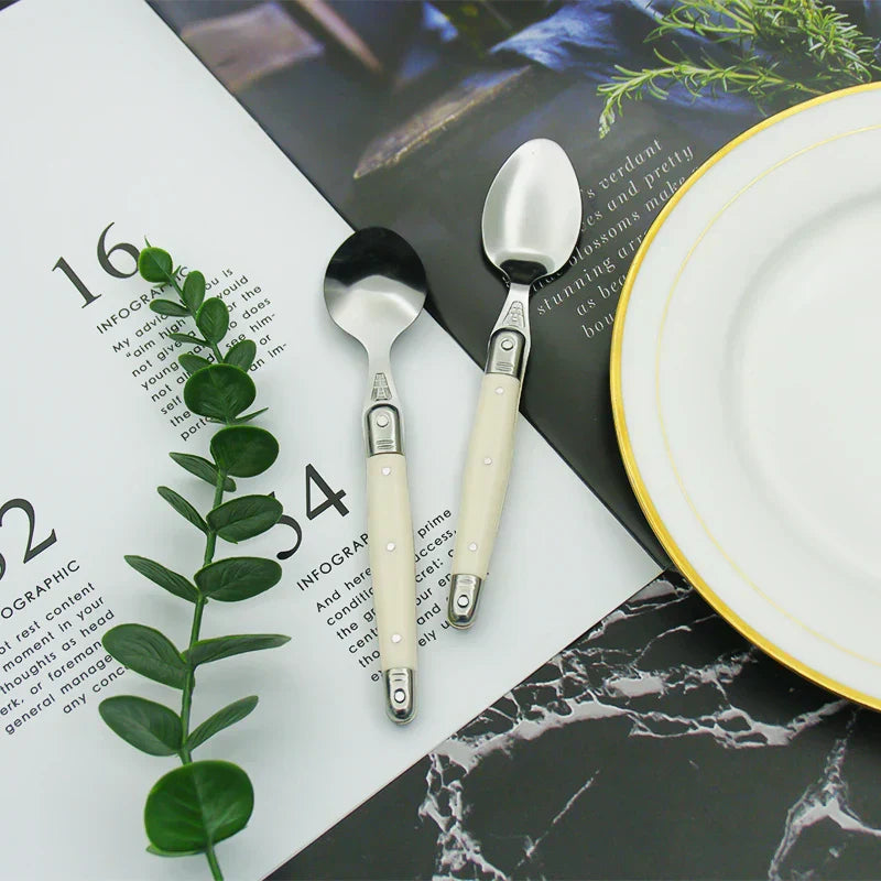 Junips | IvoryElegance – Luxury Laguiole Cutlery Set with Timeless Style