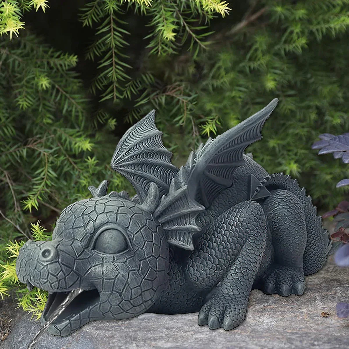 Junips | Water spraying dragon statue made of resin Weatherproof Realistic water spray scenes resin garden decoration