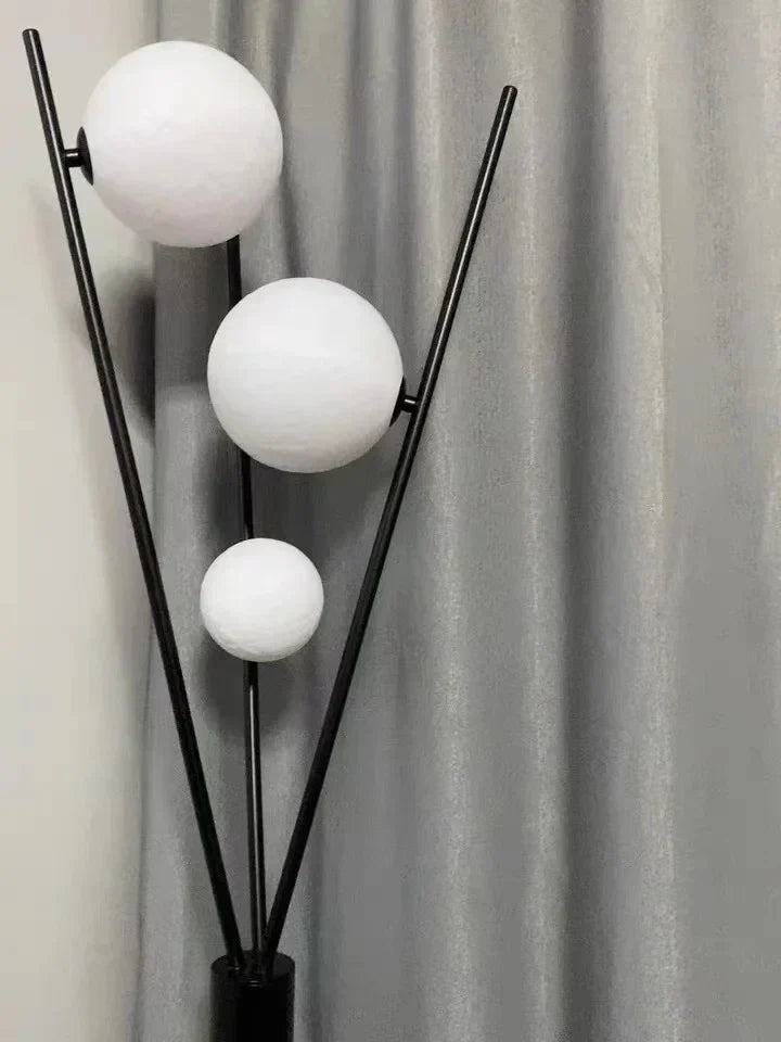 Junips | LunaGlow 3D Moon Floor Lamp modern design with tripod LED!