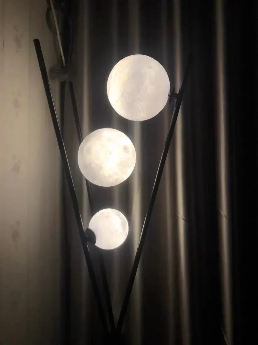 Junips | LunaGlow 3D Moon Floor Lamp modern design with tripod LED!