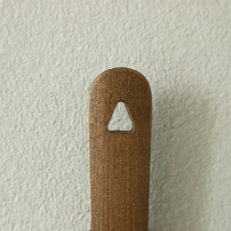 Junips | Wood long handle magnetic shoehorn