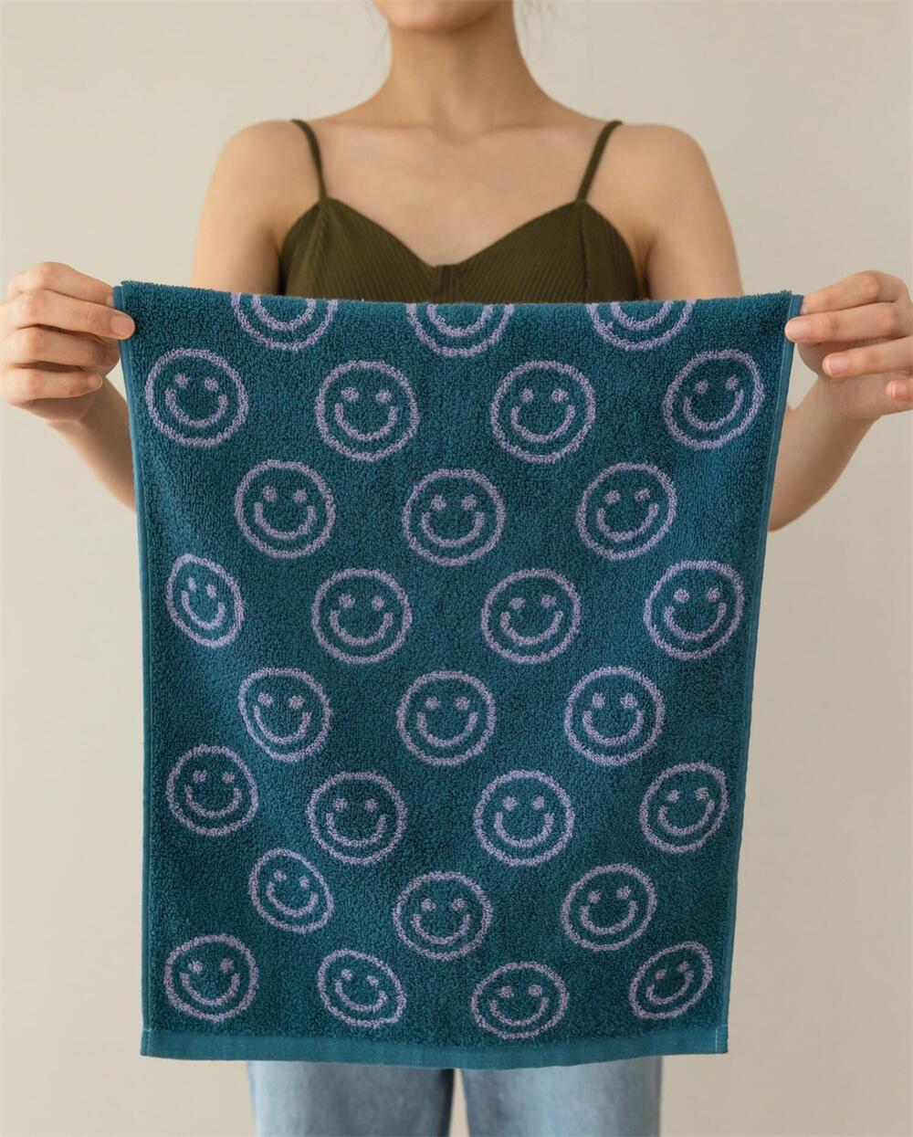 Junips | Double-sided Smiley Towel