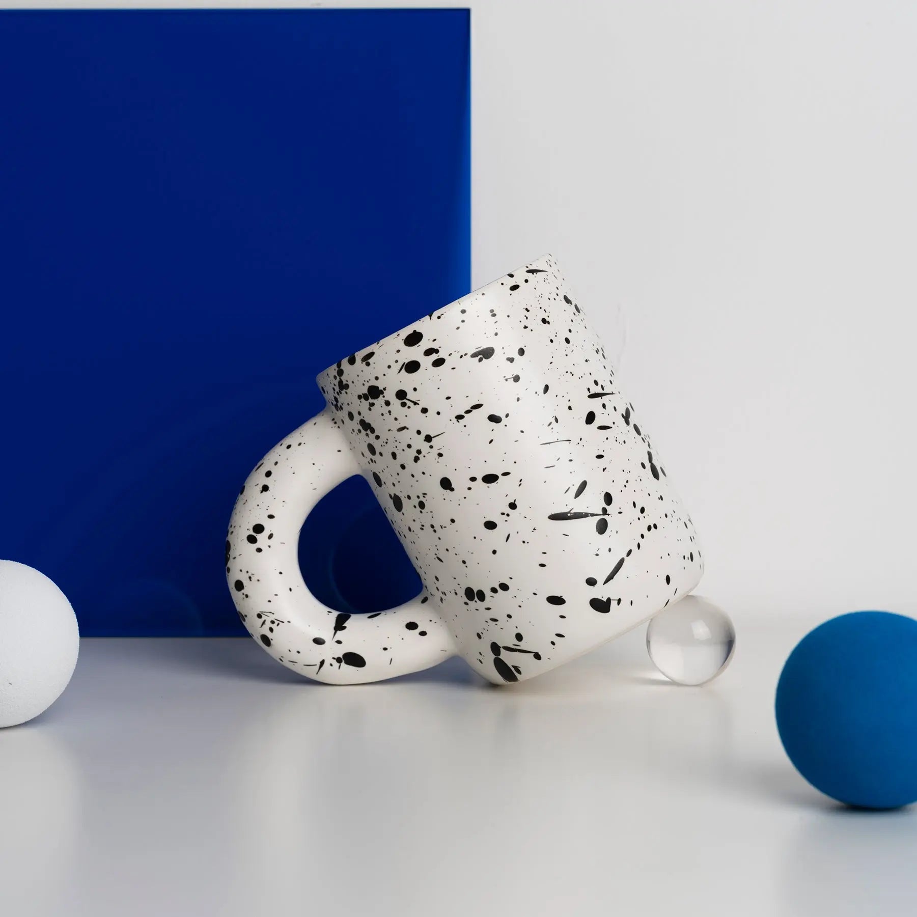 Junips | Simple solid ceramic mugs
