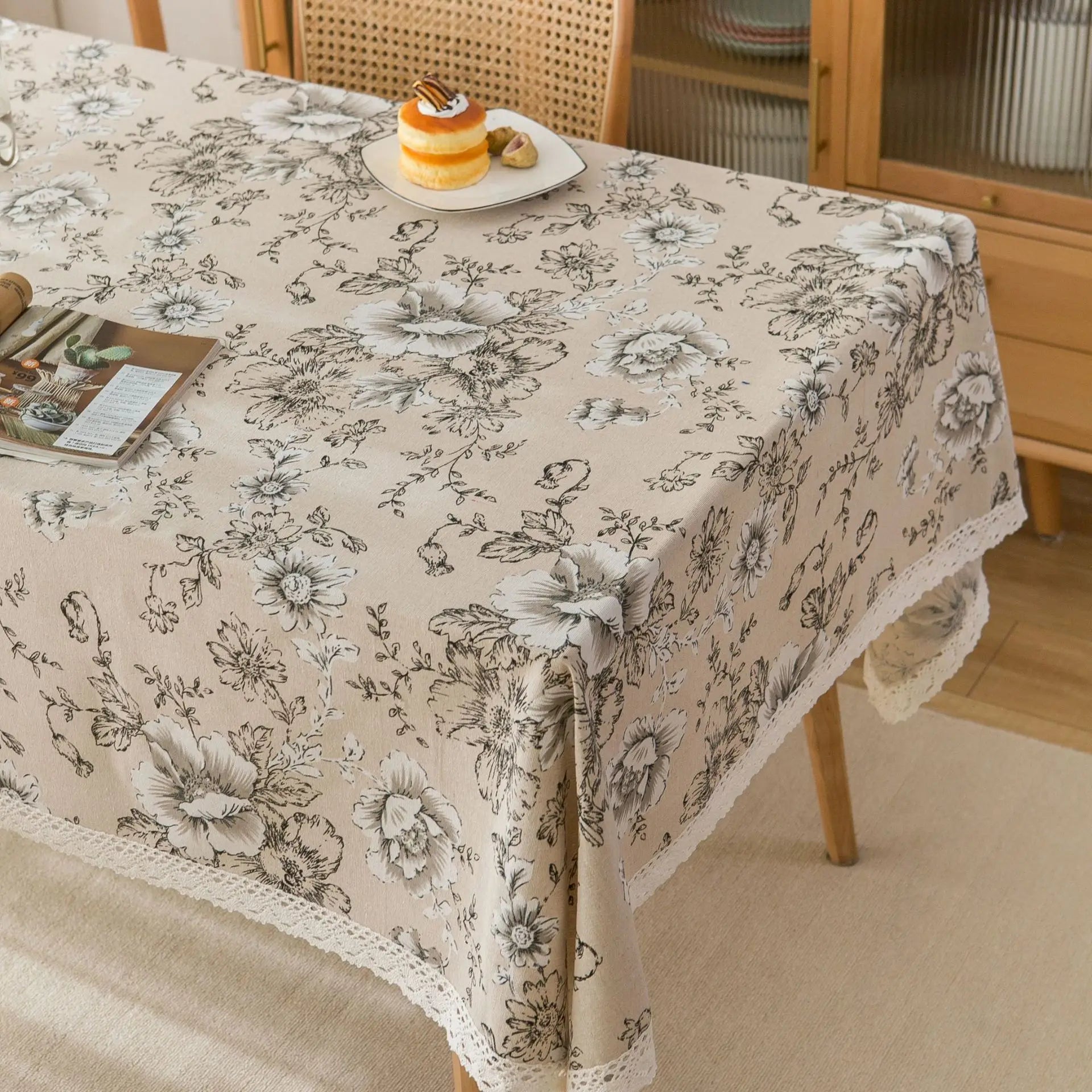 Junips | Pastoral Cotton-Linen Tablecloth