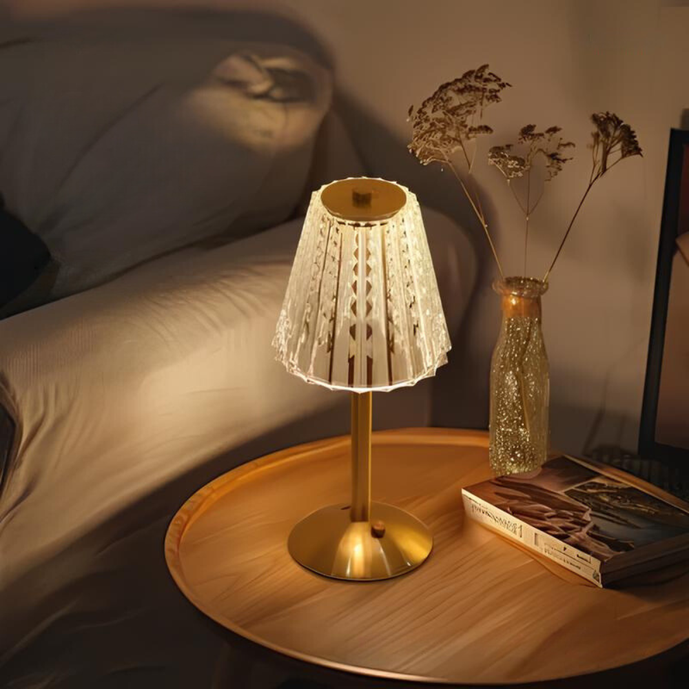Junips | Crystal table lamp with warm light and built-in battery
