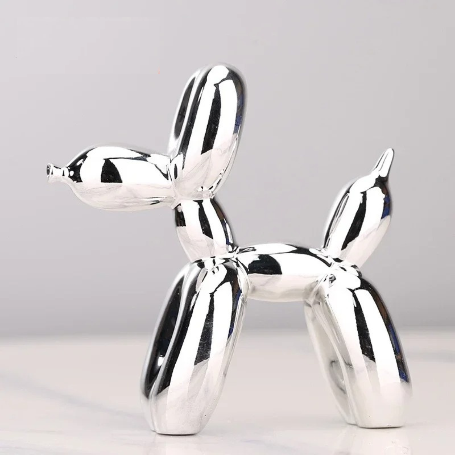Junips | Balloon Dog Sculpture
