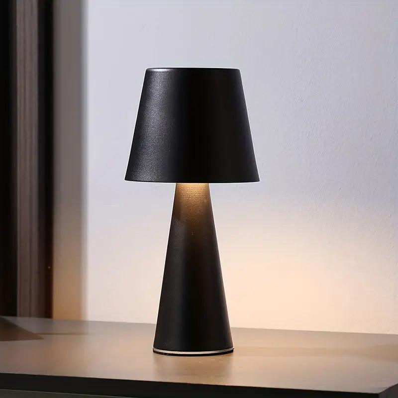 Junips | Table lamp - Lighting - black - Add refined style and leave a lasting impression