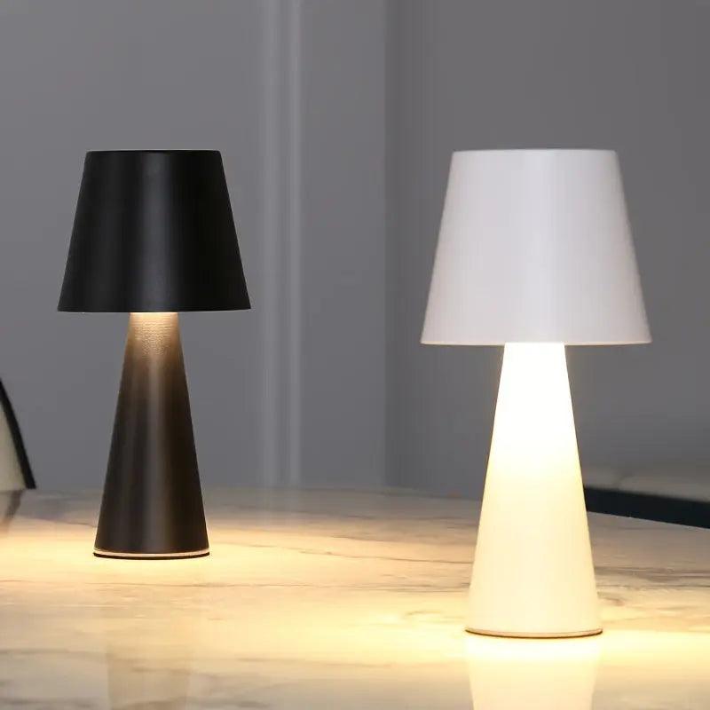 Junips | Table lamp - Lighting - black - Add refined style and leave a lasting impression