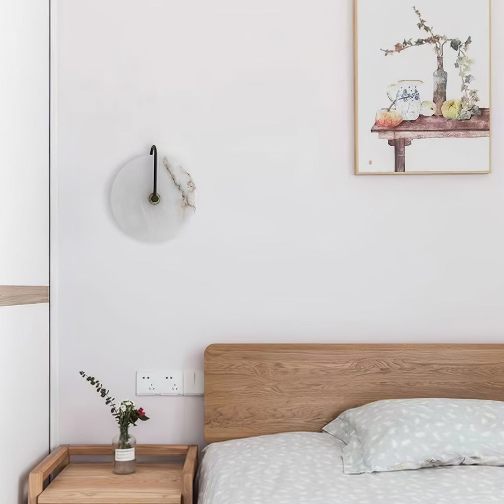 Junips | White Alabaster Wall Lamp
