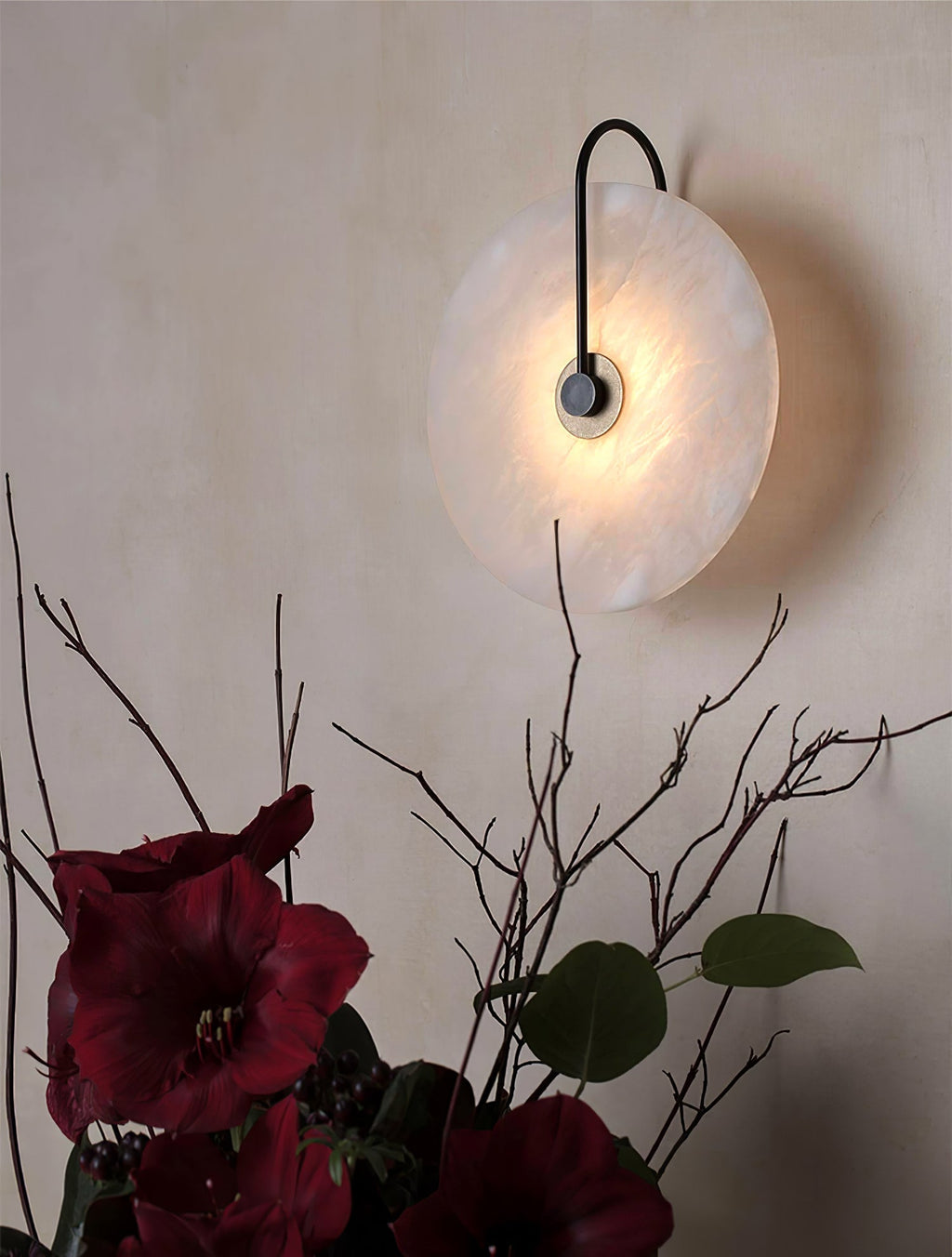 Junips | White Alabaster Wall Lamp