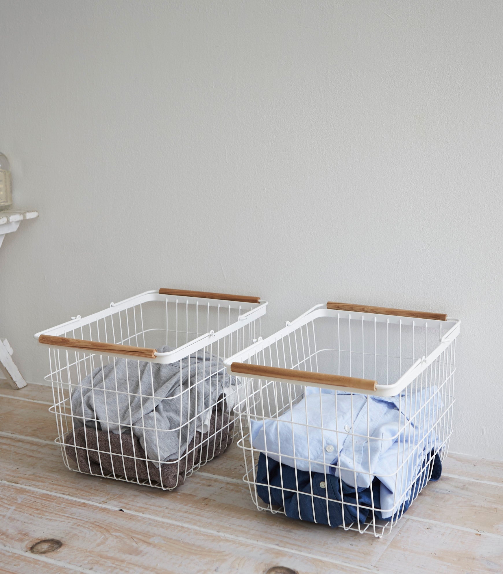 Junips | Wire basket - Two sizes - Steel + Wood