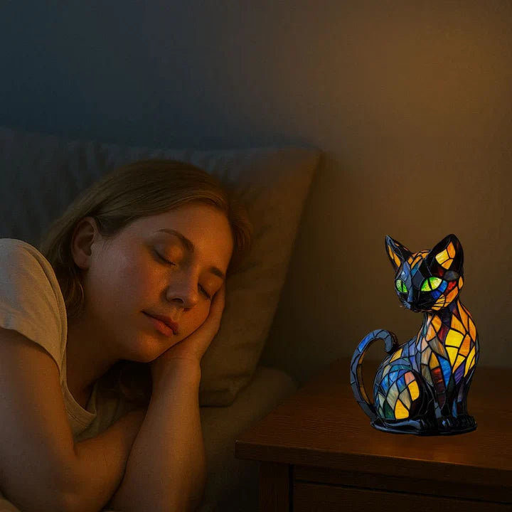 Junips | Stained glass cat-shaped table lamp with LED lighting – 30-36 cm