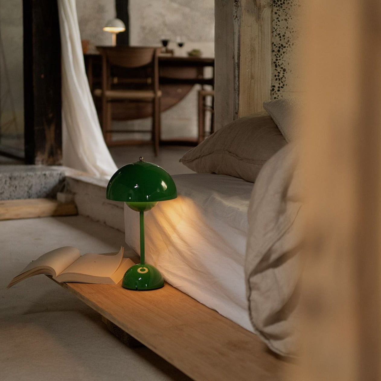 Junips | Lunarglo | LED table lamp