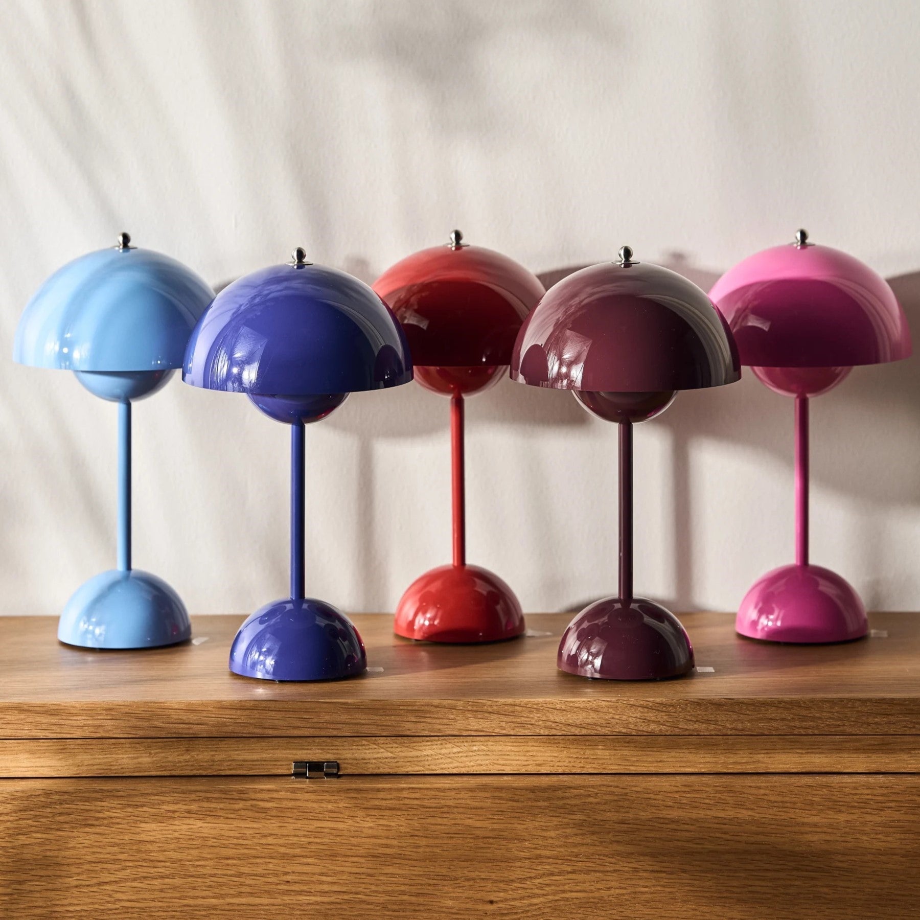 Junips | LunarGlow - LED table lamp for a cozy interior