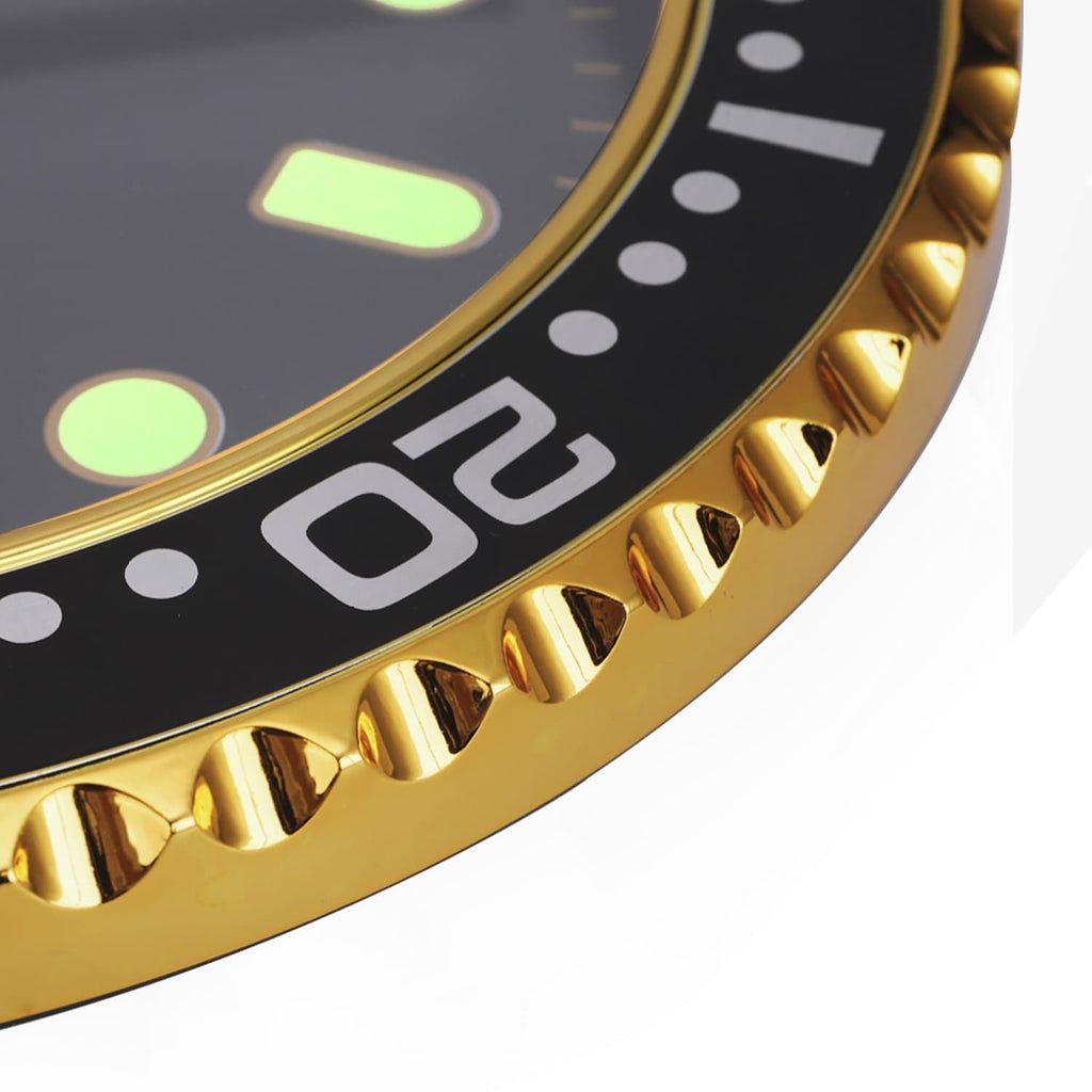 Junips | Silent Glowing Wall Clock