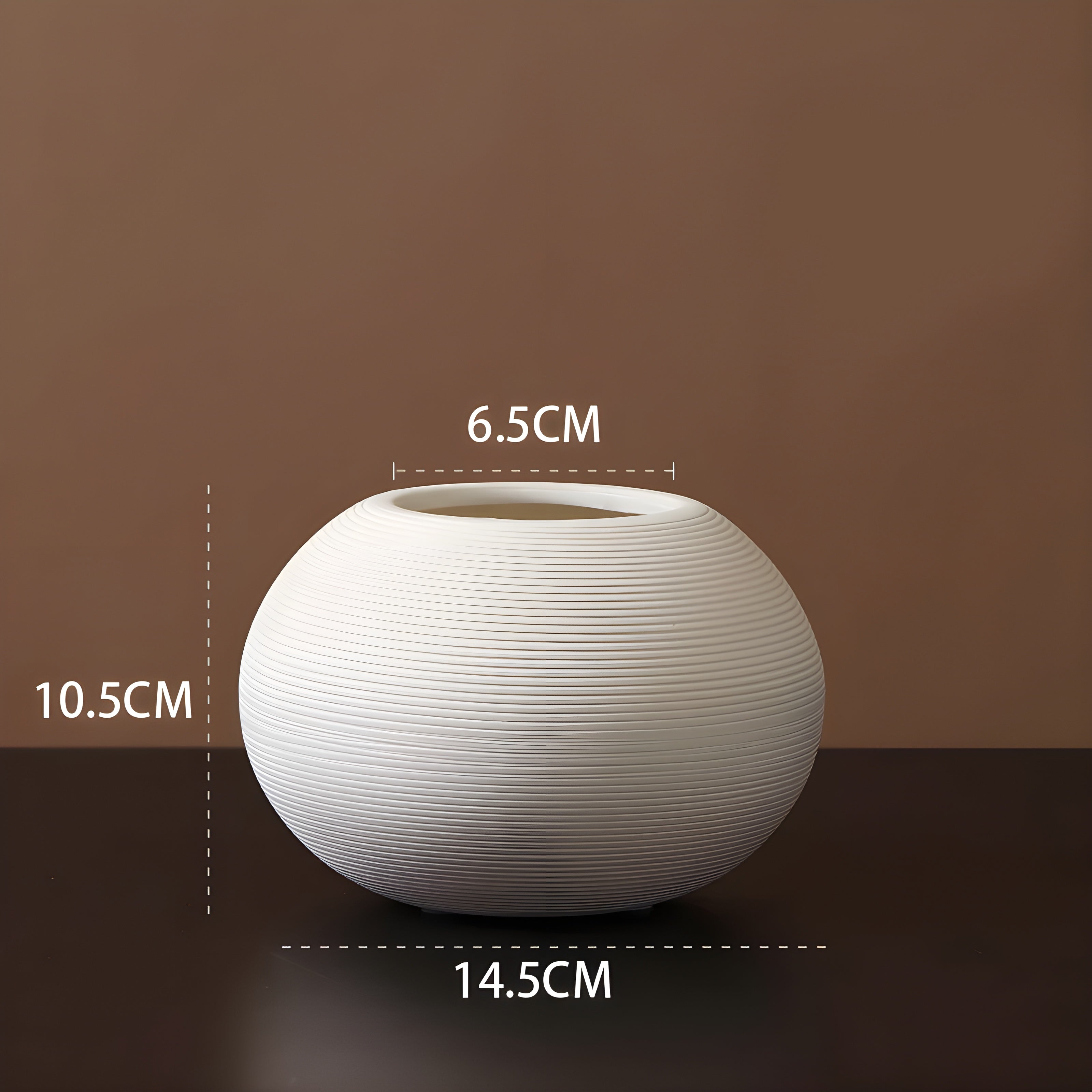Junips | Minimalistic Handcrafted Ceramic Zen Vase