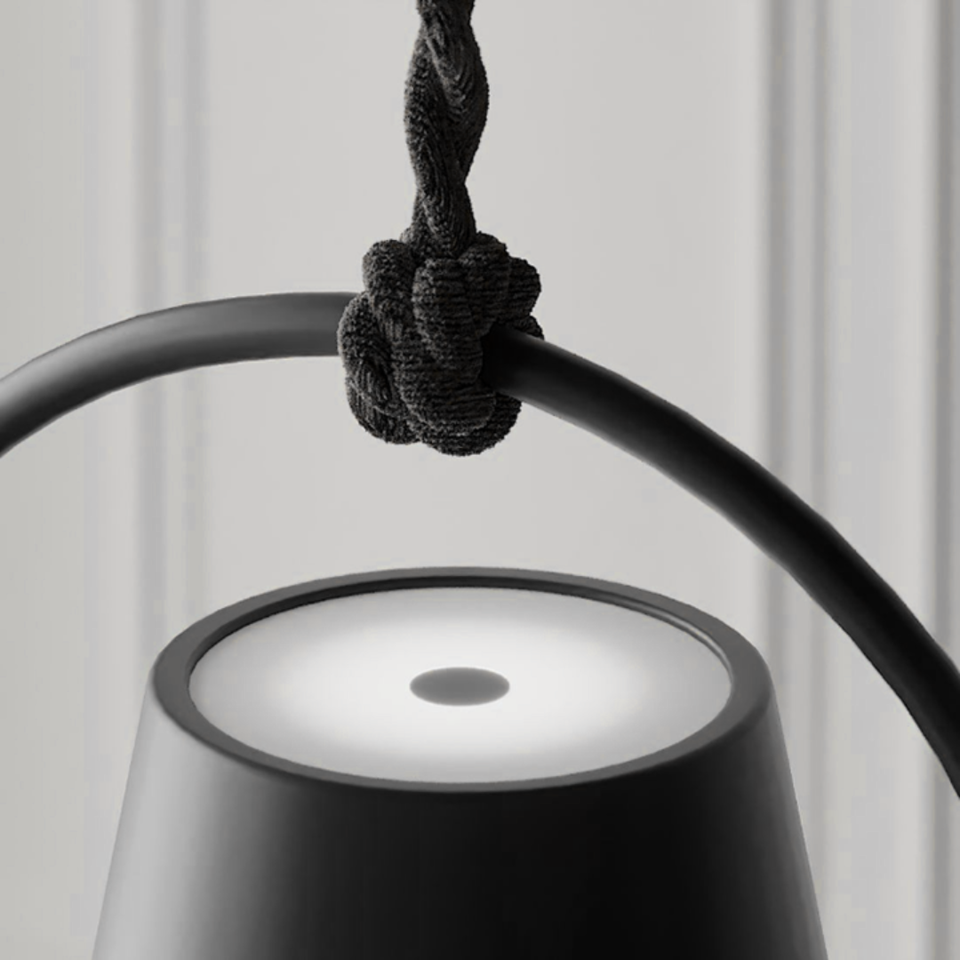 Junips | Emptyoo - Stylish Pendant Light for a Modern Interior