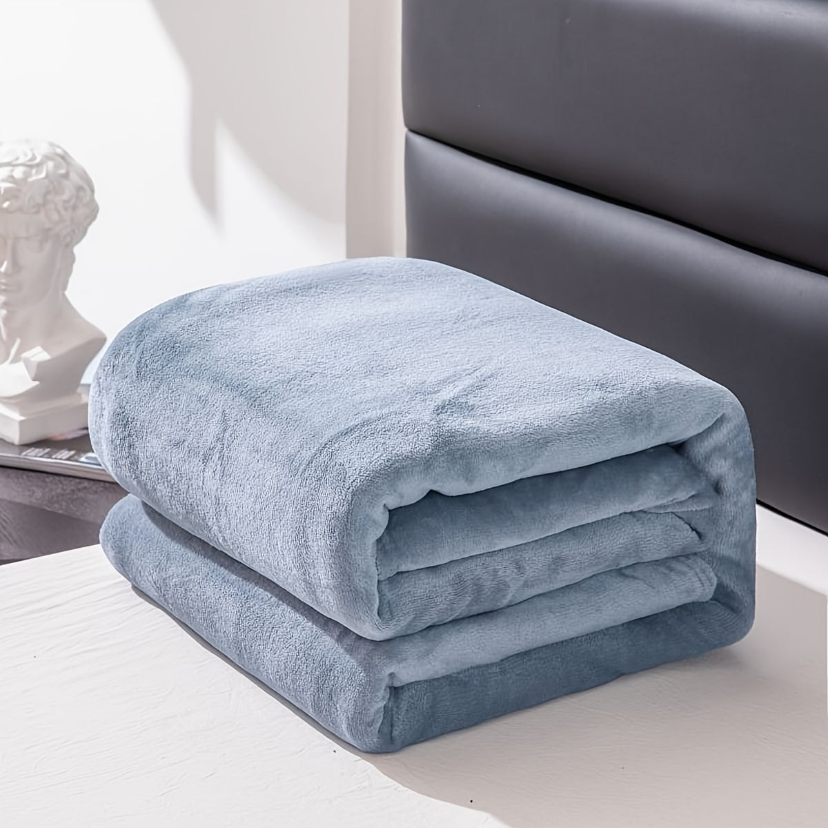 Junips | Soft and warm gray flannel blanket for all seasons