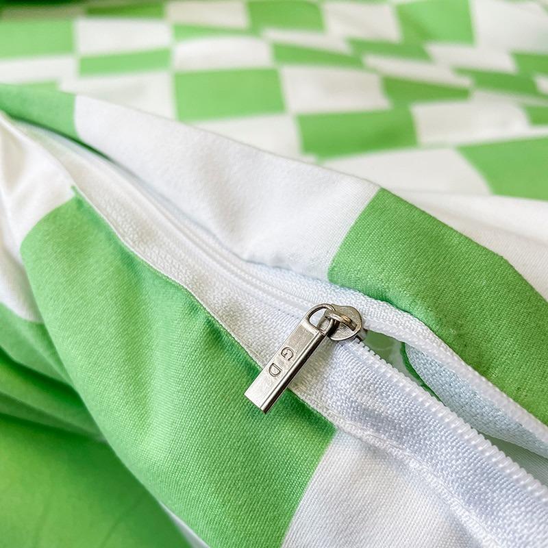 Junips | Checked Bedding Set