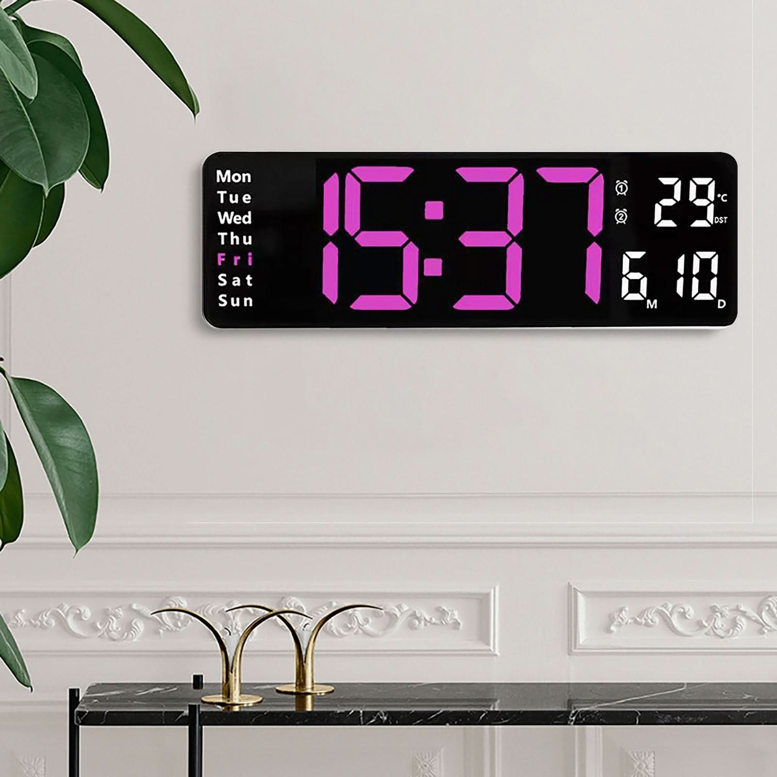 Junips | ARIS - Digital watch with night light Features