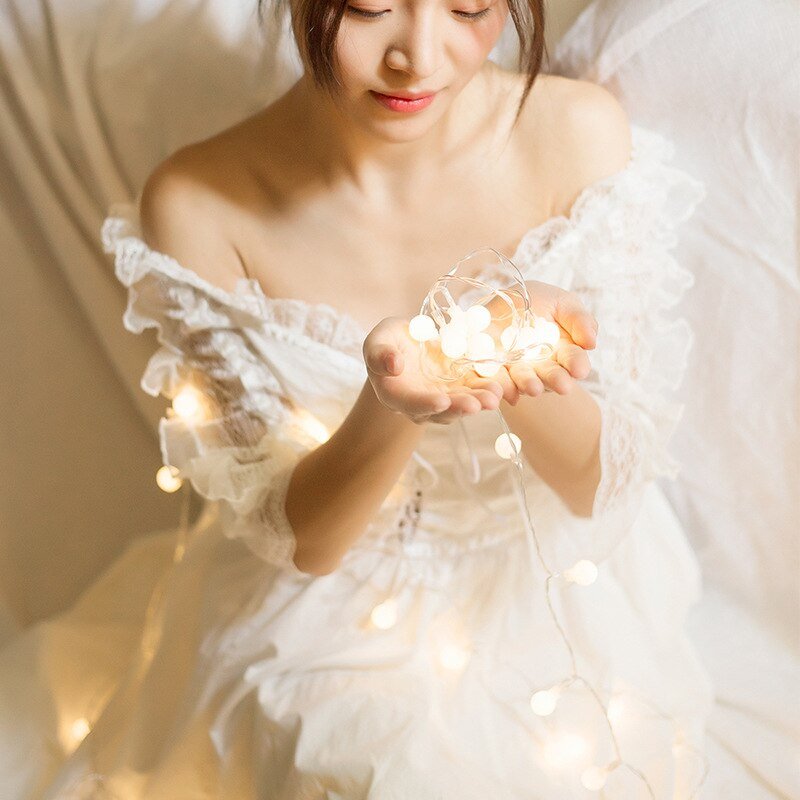 Junips | Ball Globe String Lights USB / Battery Operated