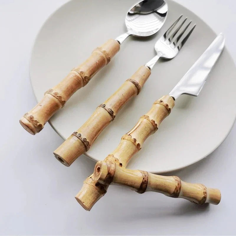 Junips | Bamboo Handle Cutlery Set Made of Stainless Steel