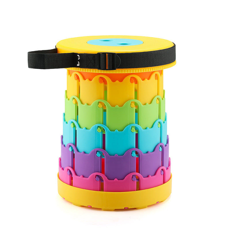 Junips | Improved retractable folding stool