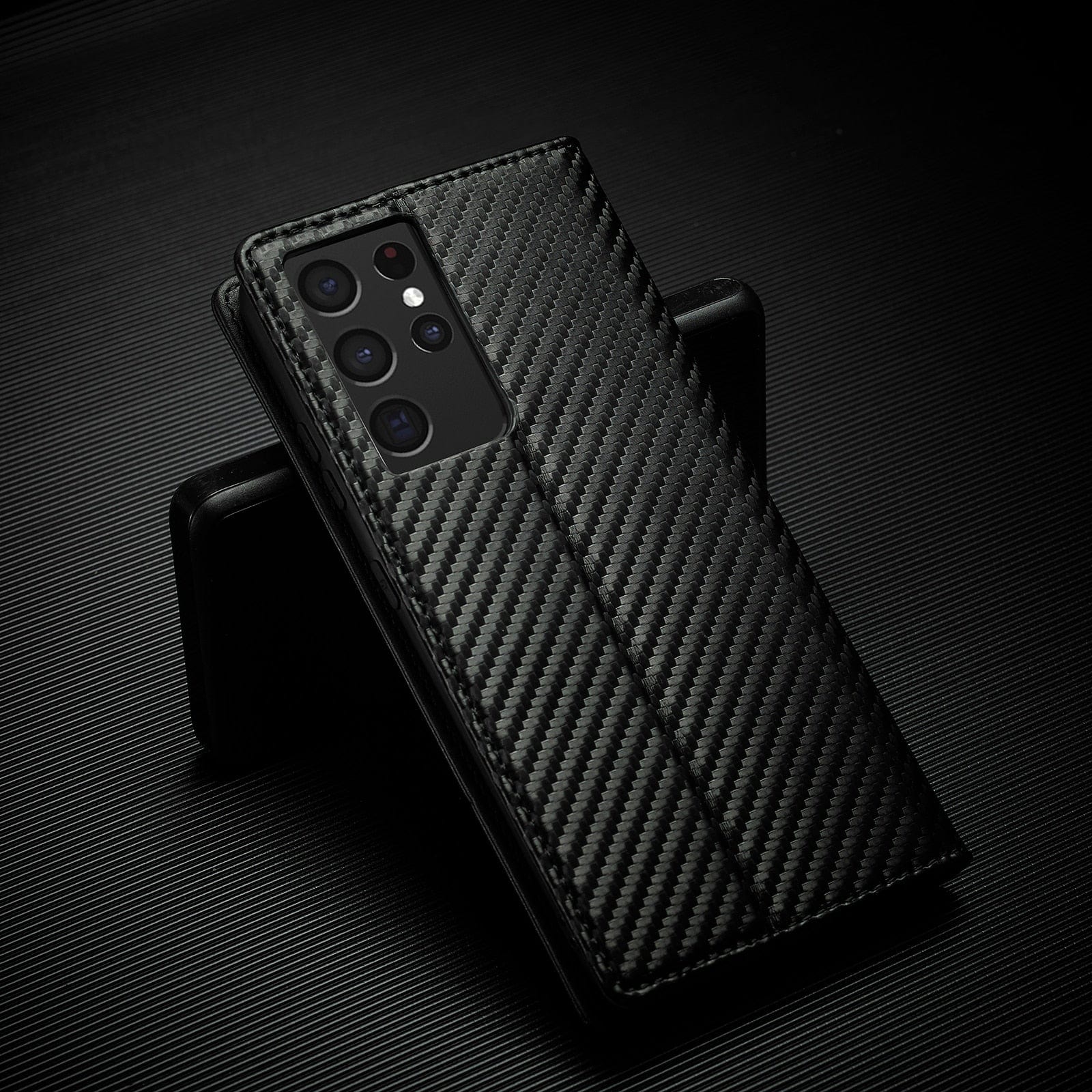 Junips | S23 Phone case | Card holder made of carbon fiber leather with magnetic closure
