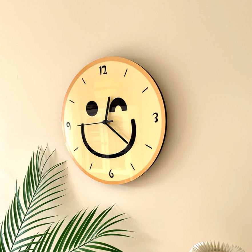 Junips | Wall clock with yellow smiley cartoon