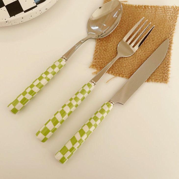 Junips | RetroChef – Stylish stainless steel cutlery with checkerboard pattern