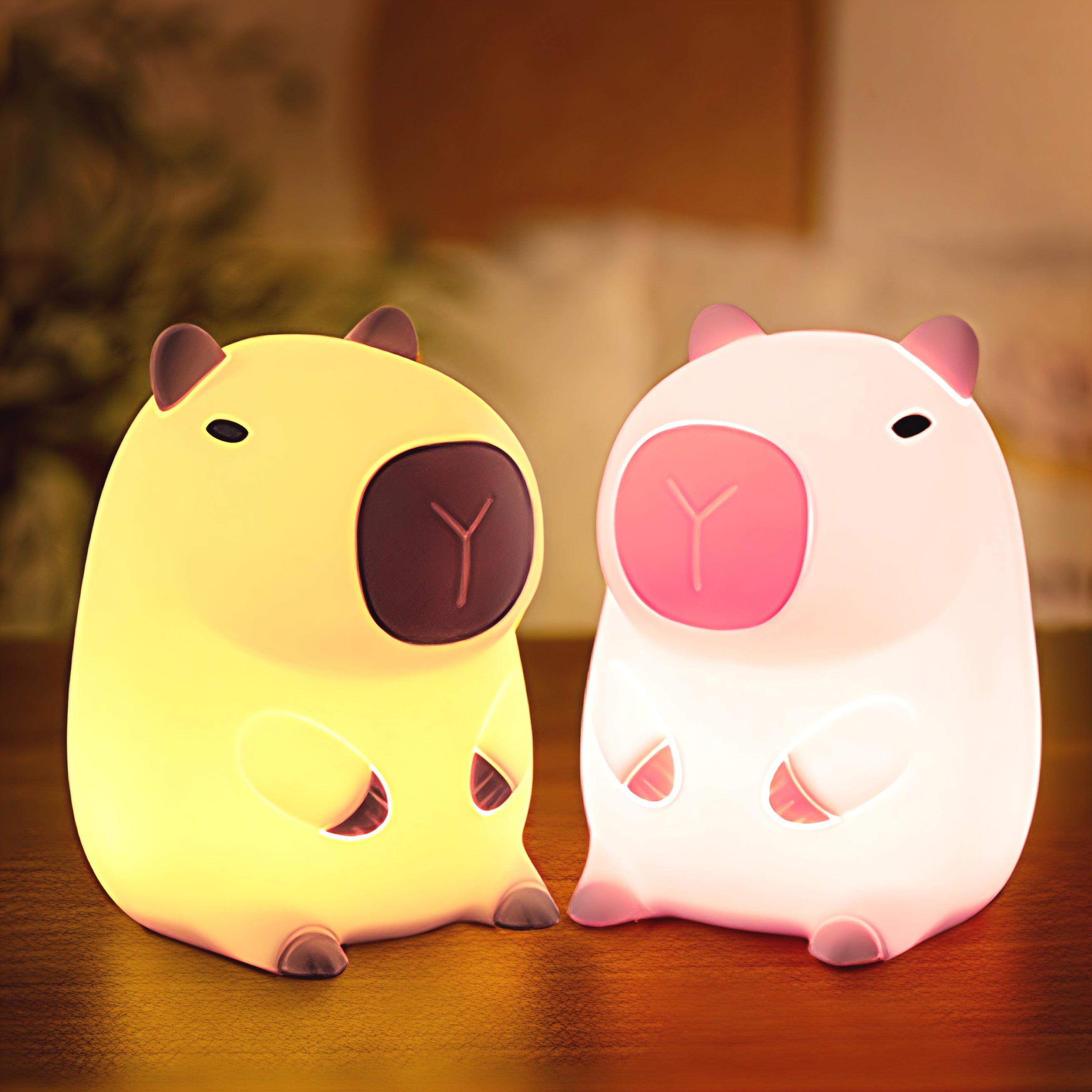 Junips | Capybara Night Light Adjustable Brightness Silicone