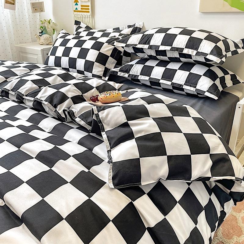 Junips | Checked Bedding Set