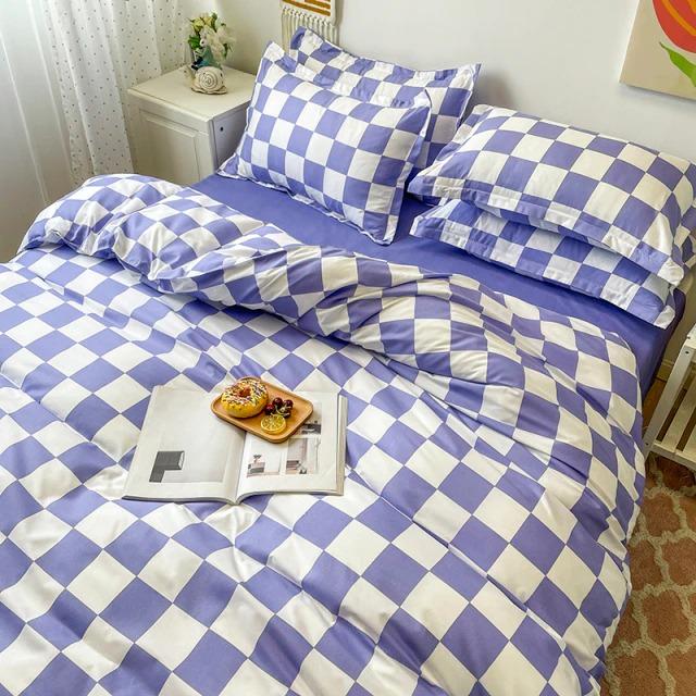 Junips | Checked Bedding Set