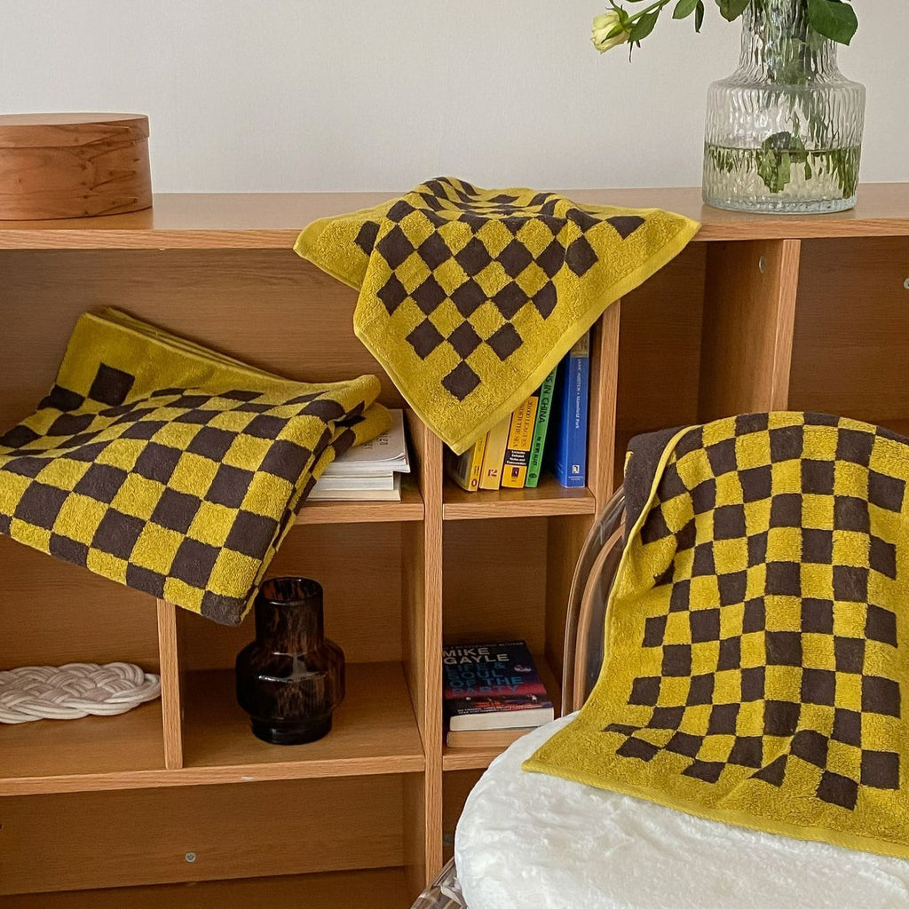 Junips | Checkerboard Plus Towel Collection