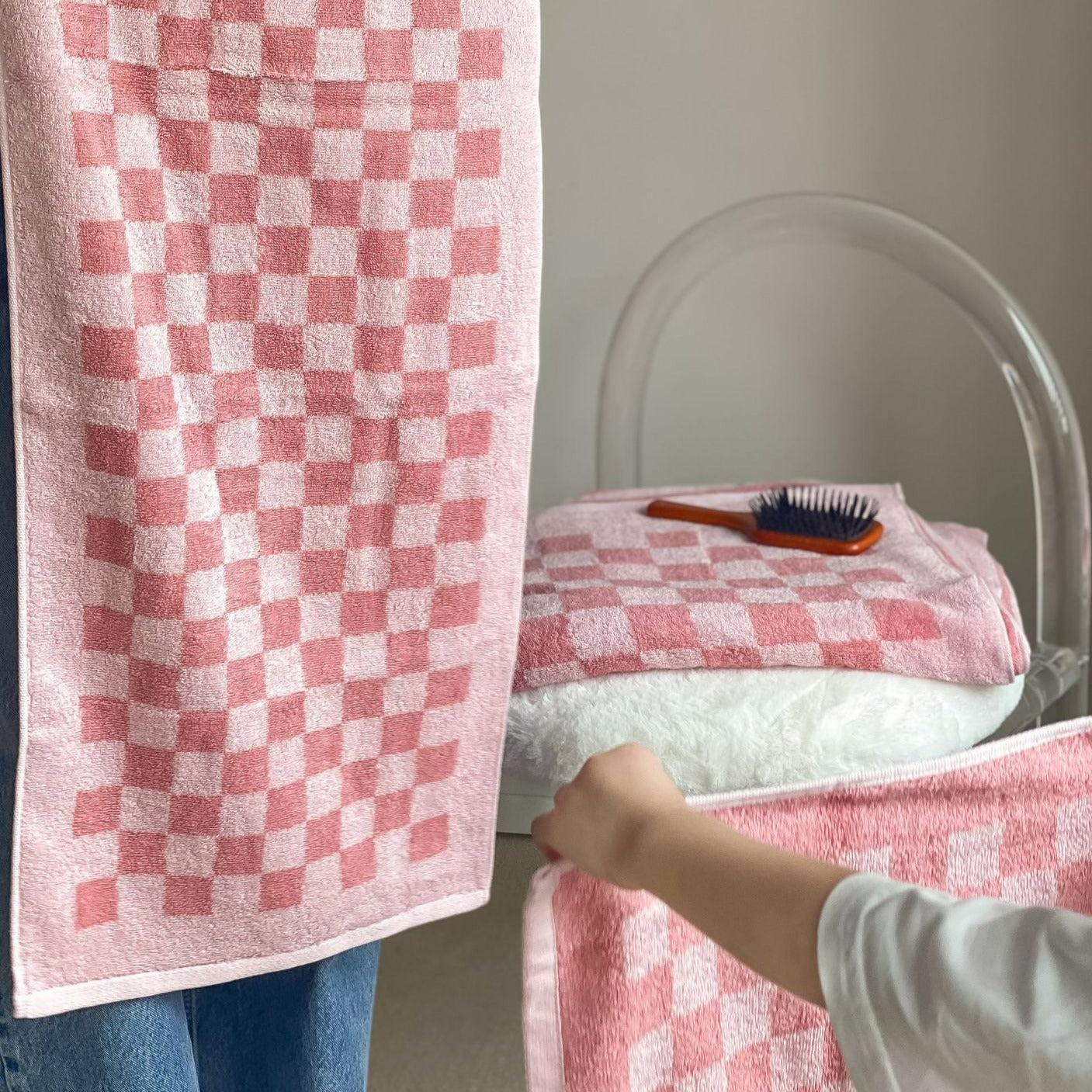 Junips | Checkerboard Plus Towel Collection