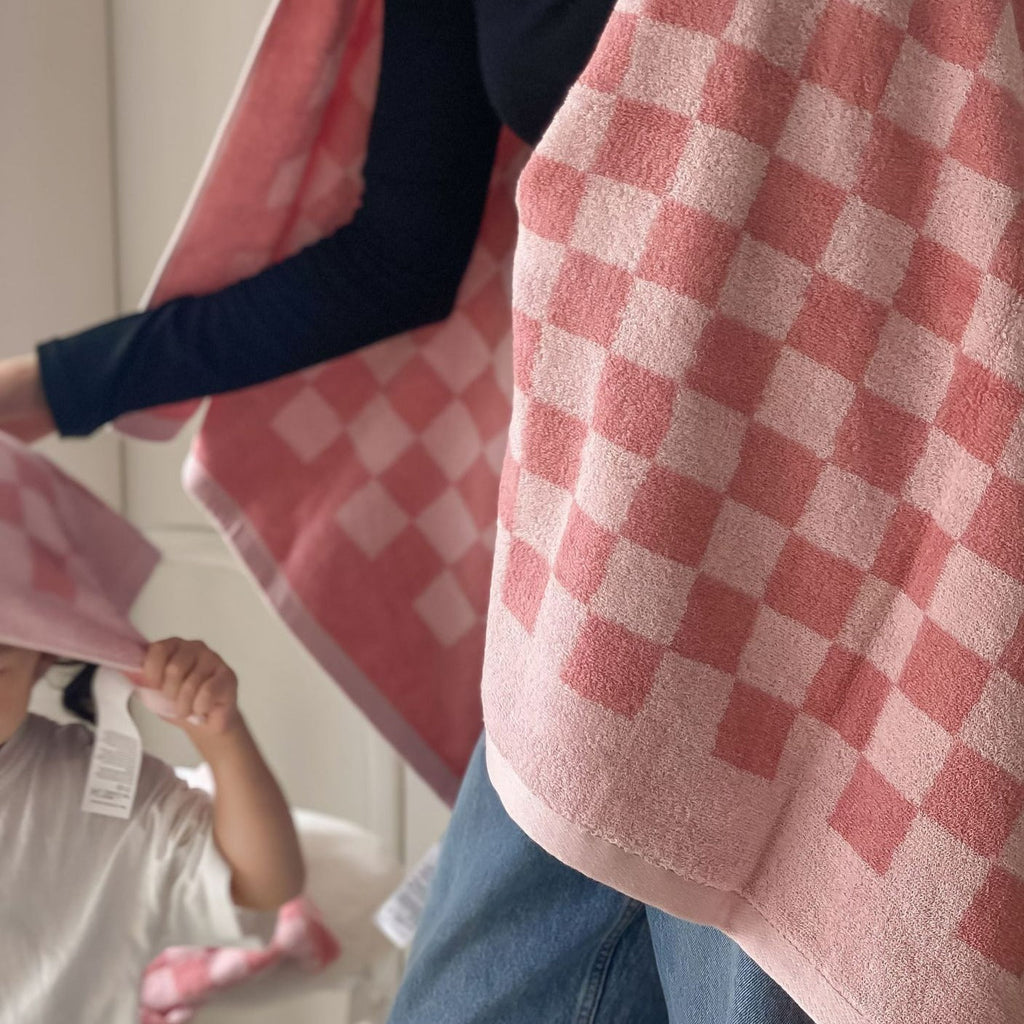 Junips | Checkerboard Plus Towel Collection