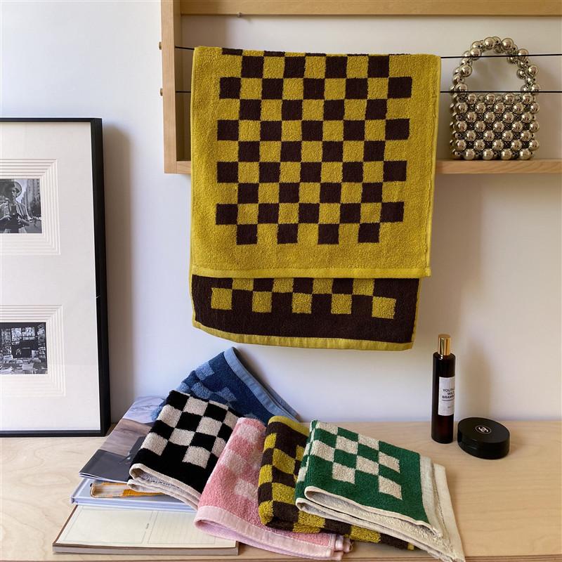 Junips | Checkerboard Plus Towel Collection