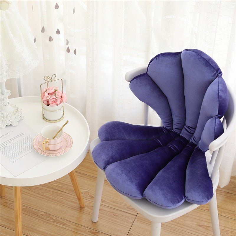 Junips | Chic Velvet Shell Cushion - Luxurious and Stylish Cushion for Living Room, Bedroom