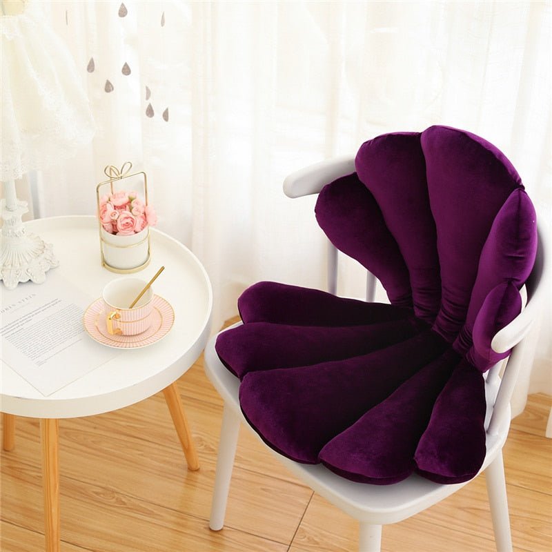 Junips | Chic Velvet Shell Cushion - Luxurious and Stylish Cushion for Living Room, Bedroom