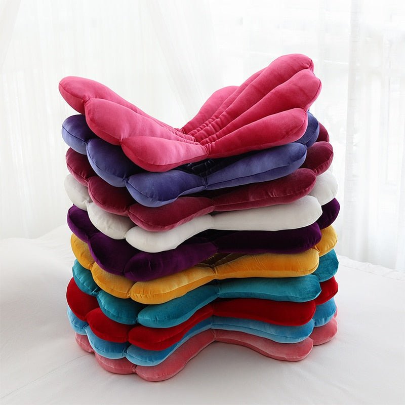Junips | Chic Velvet Shell Cushion - Luxurious and Stylish Cushion for Living Room, Bedroom
