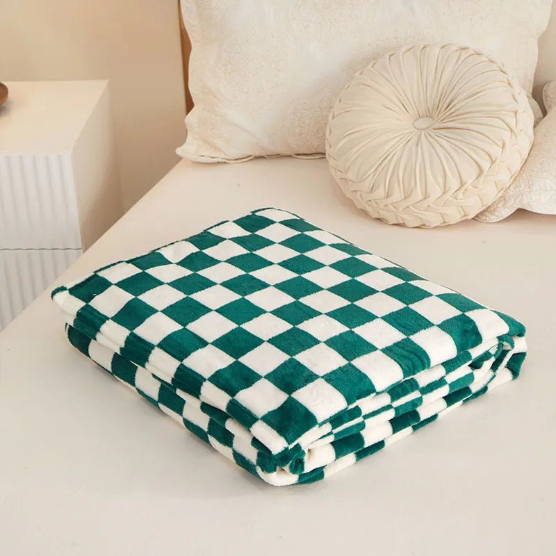 Junips | Classic Checkered Pattern Sofa Blanket