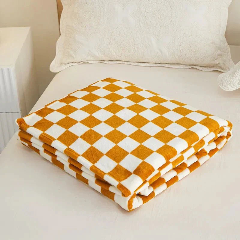 Junips | Classic Checkered Pattern Sofa Blanket